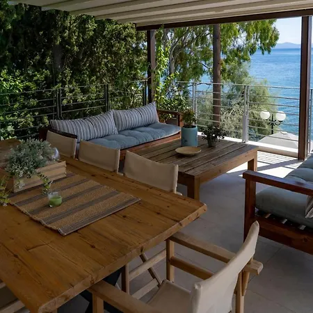Gatzeas Blue Holiday home *
