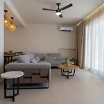 Gatzeas Blue * كاتو جاتزي
